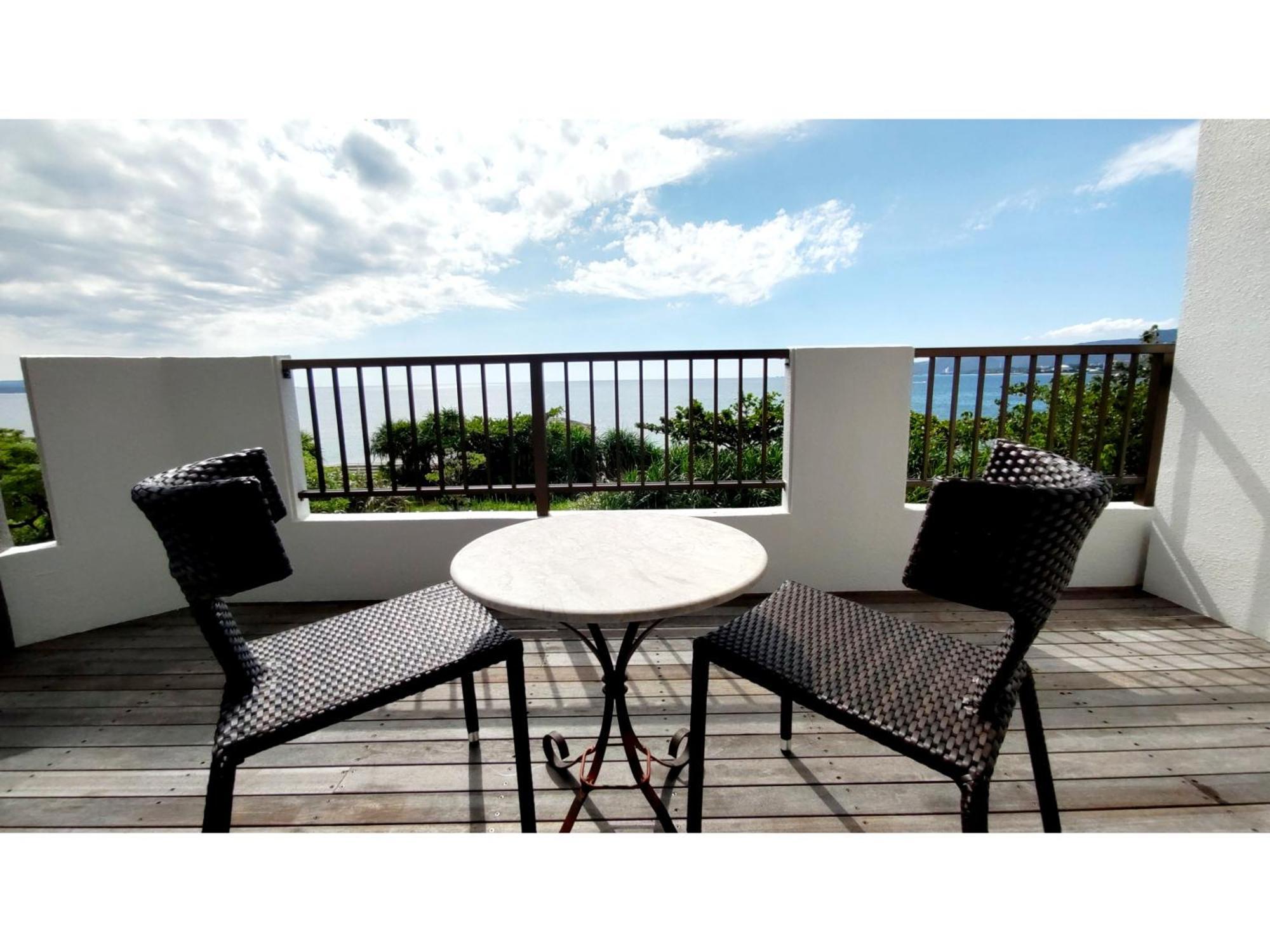 Kariyushi Condominium Resort Sea Side House Nago Exteriör bild