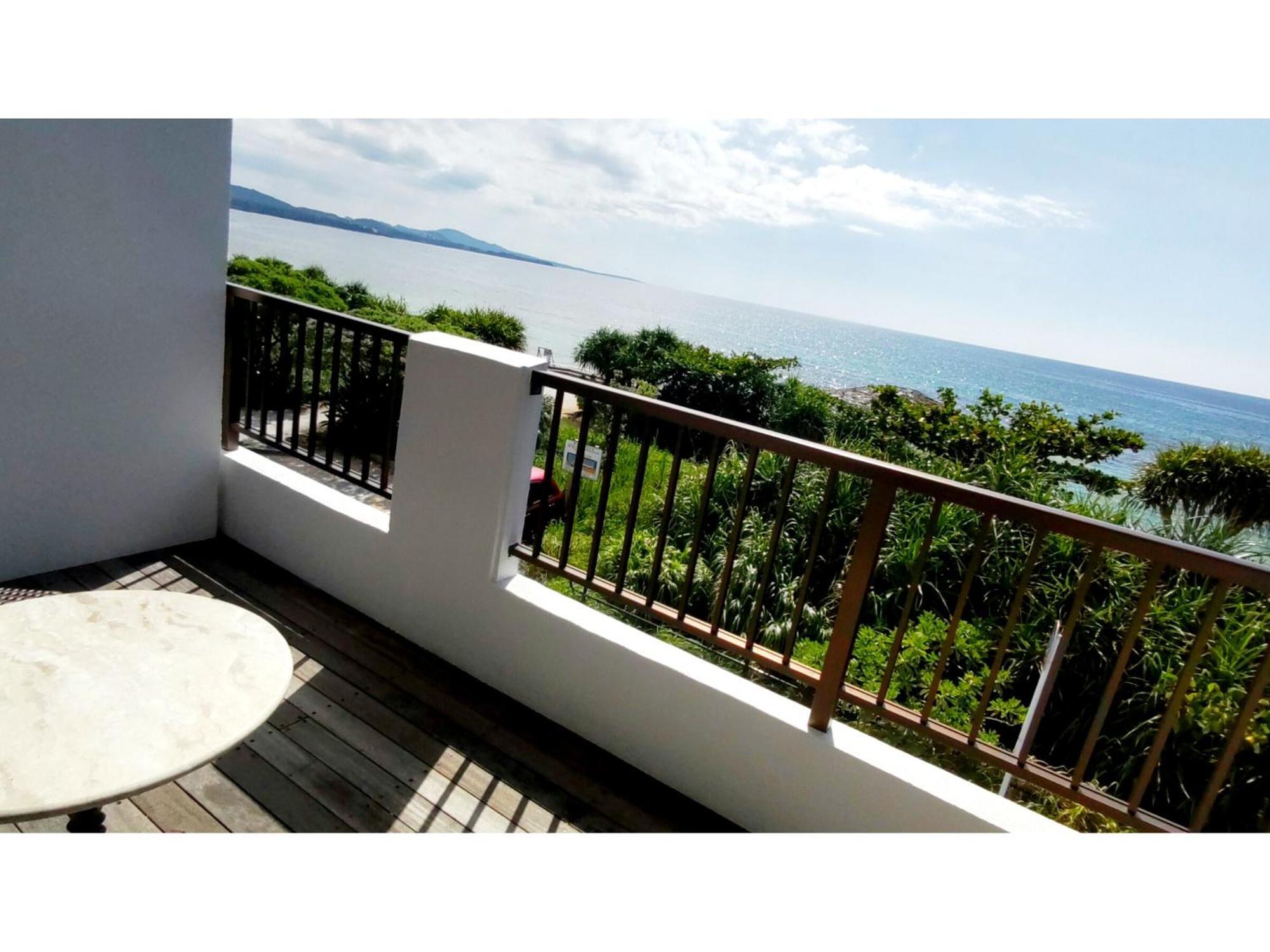 Kariyushi Condominium Resort Sea Side House Nago Exteriör bild