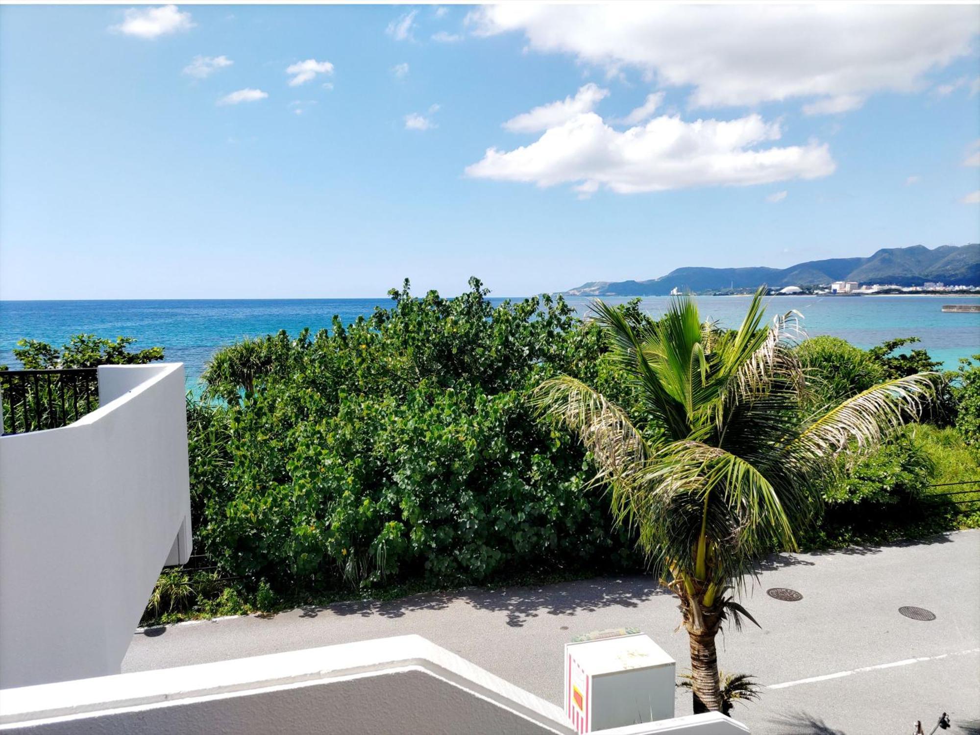 Kariyushi Condominium Resort Sea Side House Nago Exteriör bild